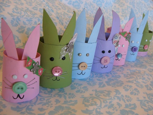Cardboard Tube Easter Bunnies