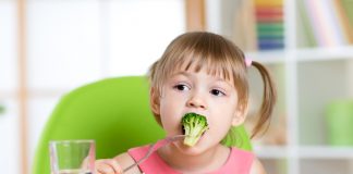 7 Ways to Manage a Healthy Diet for Your Child