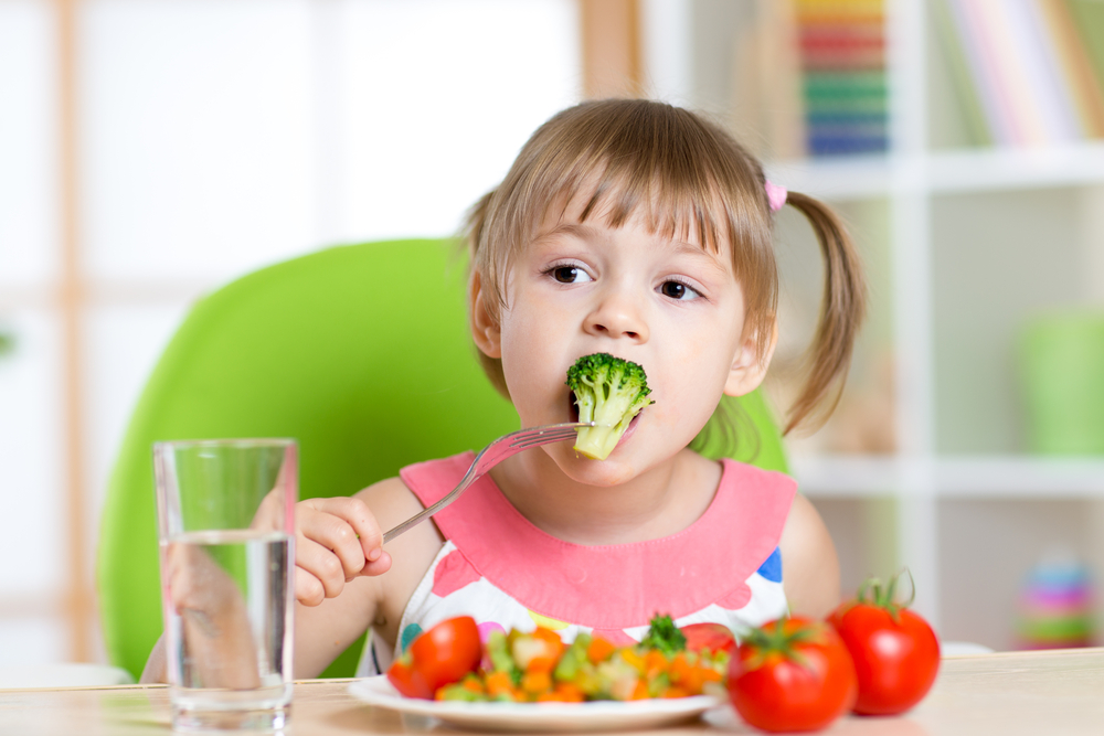 7-ways-to-manage-a-healthy-diet-for-your-child