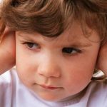 Ear infection for kids: Symptoms and causes