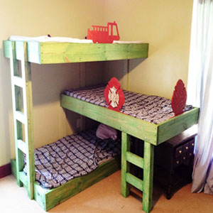 Bunk beds of L shaped