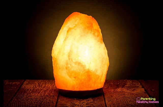 himalayan rock salt lamp