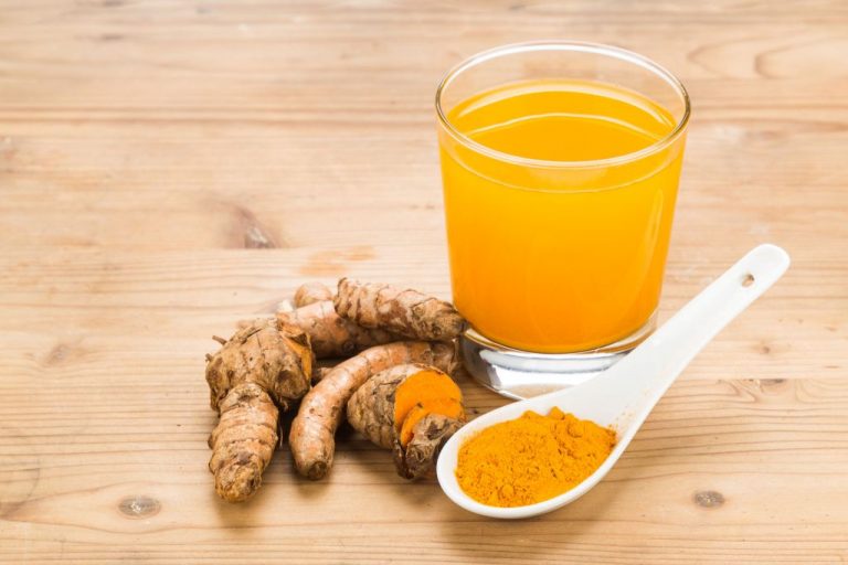 11 Surprising Benefits of Turmeric Tea for your Family