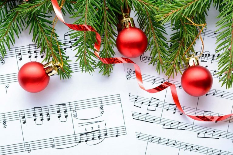 31 Greatest Christmas Carols of All Time You Must Know