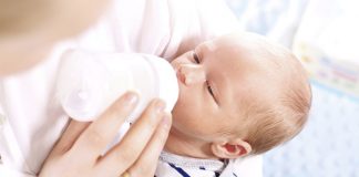 bottle-feeding-baby
