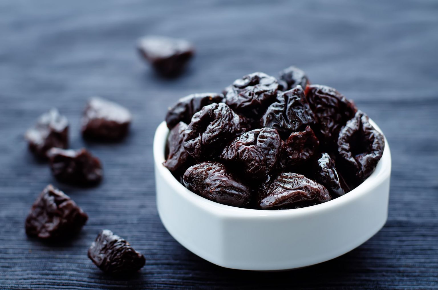 11 Amazing Health Benefits Of Prunes